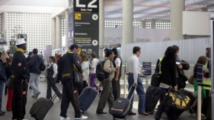 Pasajeros en Aeropuerto ASA