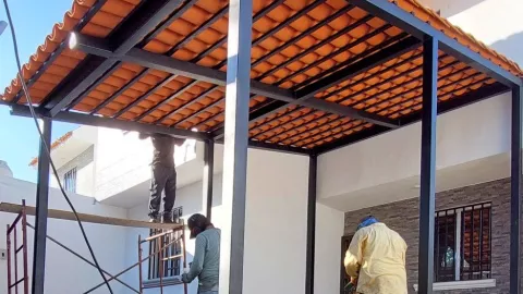 4 ideas de techo para tu patio y hacer que tu casa se vea de tipo industrial moderno