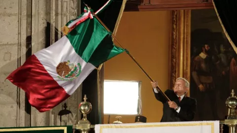 S&iacute; habr&aacute; grito por el D&iacute;a de la Independencia y Desfile Militar: AMLO