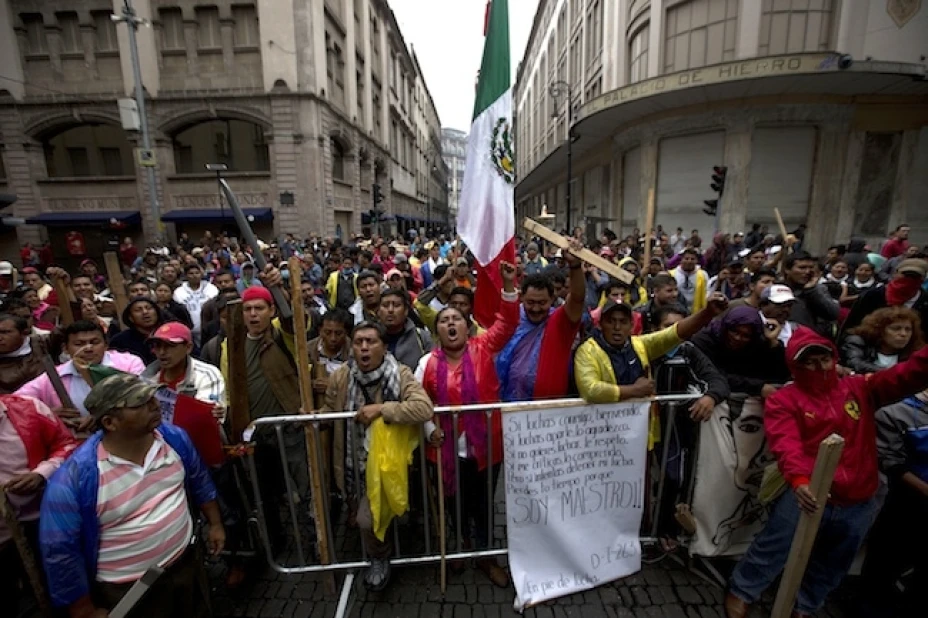 Como resultado de su asamblea nacional, los maestros de la CNTE acordaron recuperar la Plaza de la Constitución el próximo miércoles