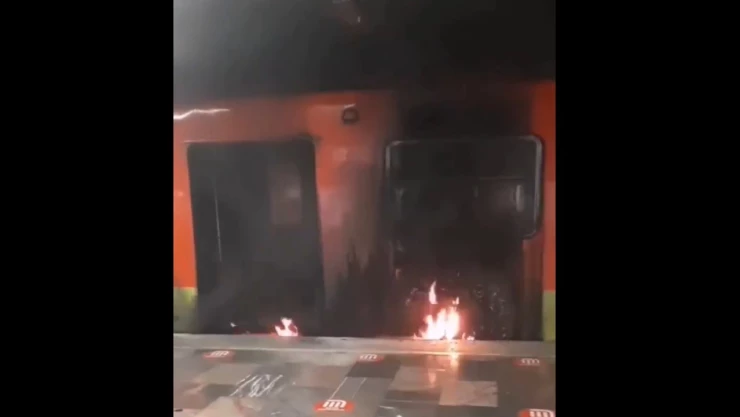 tren incendio indios verdes.jpg