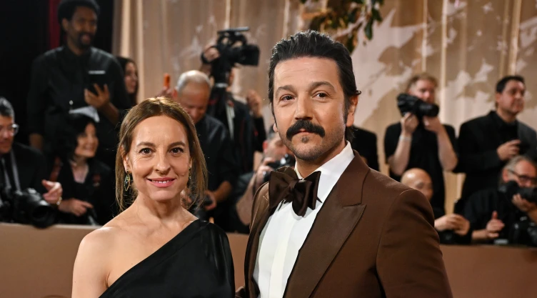 Diego Luna y Marina Tavira