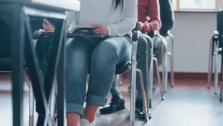 Alumno se lanzó del tercer piso de preparatoria en Tijuana