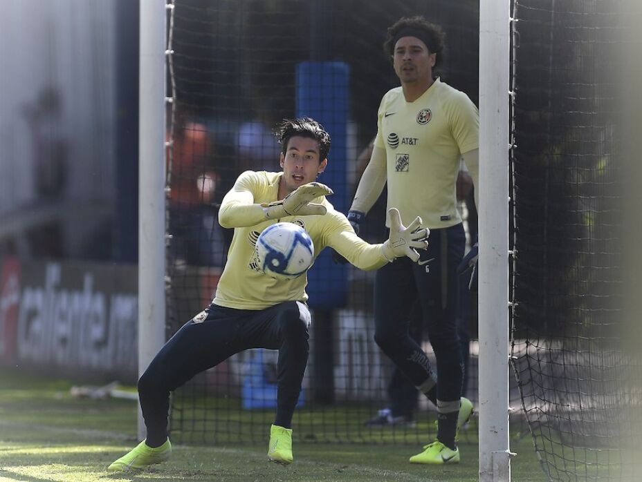 Oscar Jiménez Aún No Tiene Titularidad Con El América