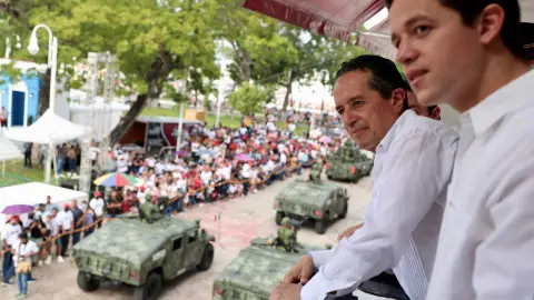 Chetumal Realizan desfile cívico-militar por Independencia de México 1