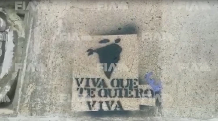 pinta-angel-de-la-independencia-marcha-feminista
