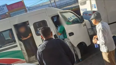 Choque entre rutas del transporte público sobre el Boulevard Puebla-Amozoc hoy dejó a pasajeros lesionados