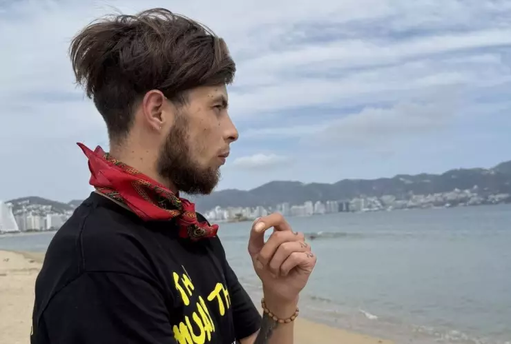 Nieto de Cantinflas busca sirenas en la casa de su abuelo se hace viral.jpg