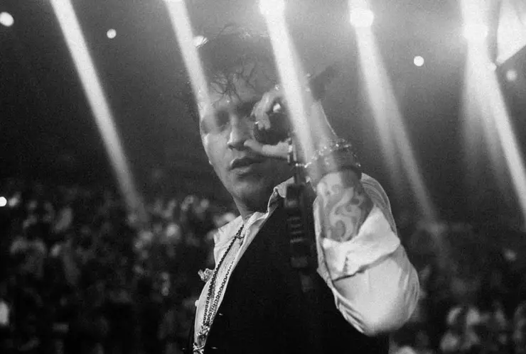 Christian Nodal REGRESA a los escenarios tras haber sido hospitalizado.jpg