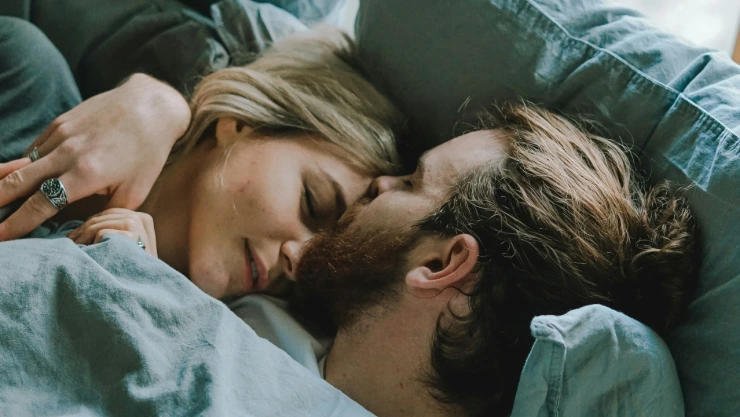 dormir-juntos-parejas divorcio-sueno