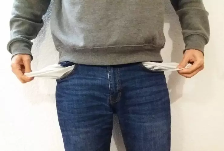 Más de 1.7 millones de desempleados retiran dinero de sus afores