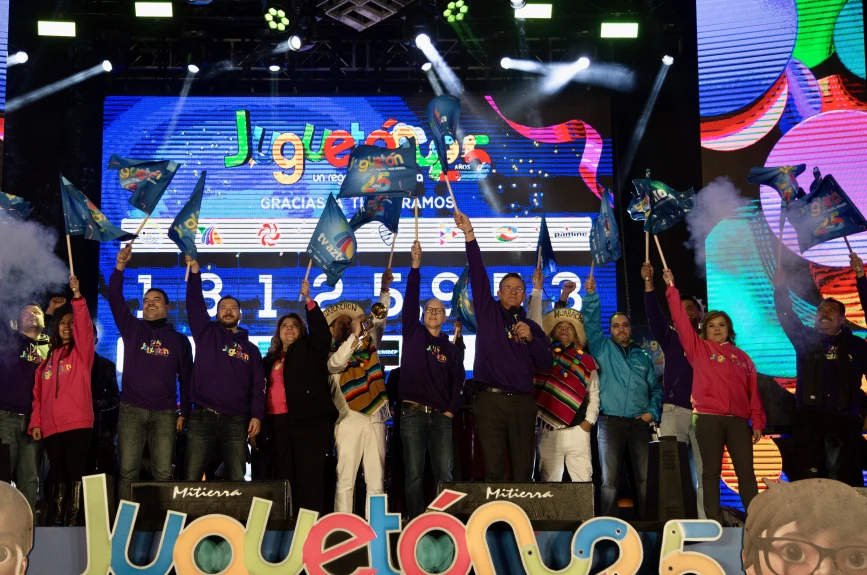 Gracias a tu apoyo, Juguetón Azteca superó la meta