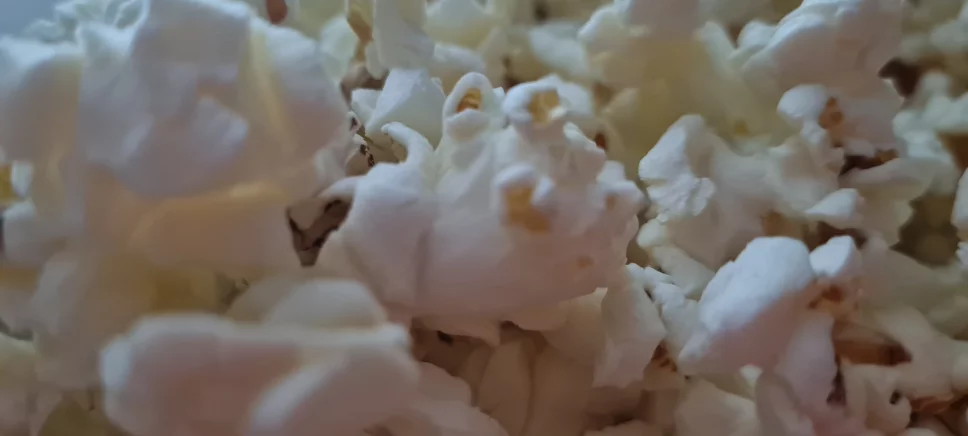 Riesgos por comer palomitas de maíz