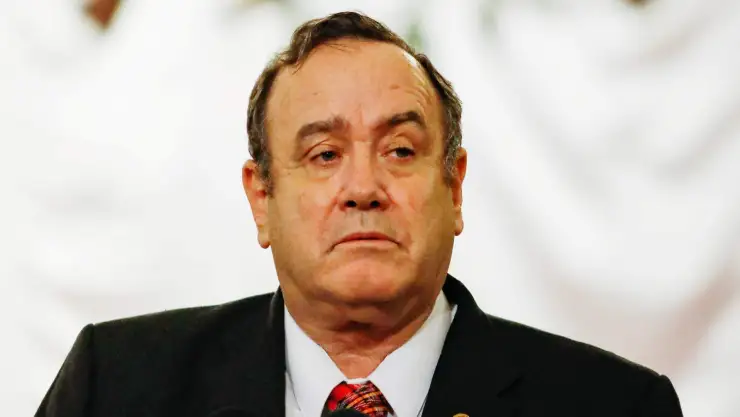 presidente guatemala covid paciente alto riesgo.jpg