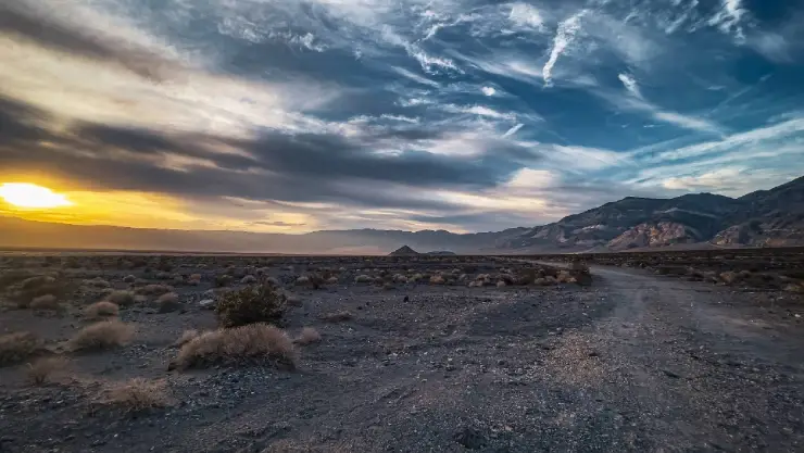 Death Valley National Park es conocido por sus temperaturas extremas y su paisaje árido