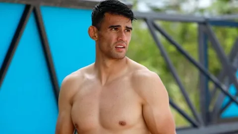 Exatlón: Conquistadores arremeten contra Heber Gallegos. (VIDEO)