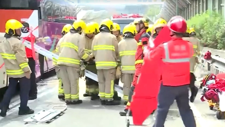 Choque en Hong Kong deja 87 heridos