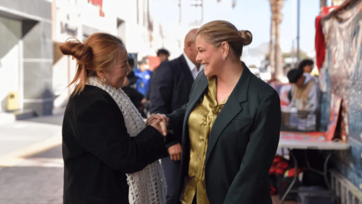Maru Campos convoca a chihuahuenses a mantener viva la esperanza y el amor fraternal en esta Navidad