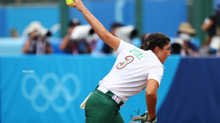 Danielle O’Toole softbol uniformes