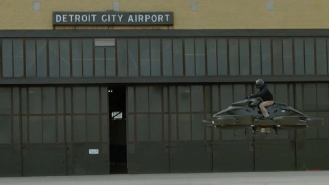 Presentan en Auto Show de Detroit la primera moto voladora: XTURISMO.