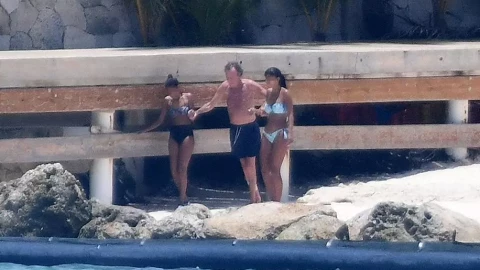 Extrabajadoras de las mansiones de Julio Iglesias acusan al cantante de agresiones sexuales