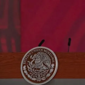 Proponen exigir renuncia a la doble nacionalidad para aspirar a la Presidencia o gubernaturas.