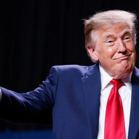 Donald Trump pide que le entreguen el Premio Nobel de la Paz