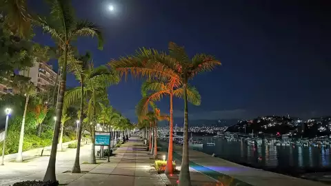 Paseo del Pescador Acapulco