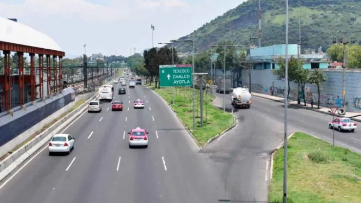 El trazo de la vía cuenta con una longitud aproximada de 12.7 kilómetros, que corre a lo largo de Zaragoza, en sus dos sentidos, desde el Viaducto Río Piedad a La Concordia.