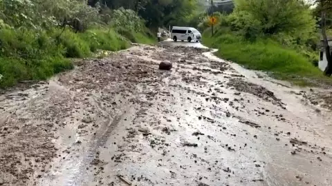 Deslave en carretera Chilpancingo-Tixtla