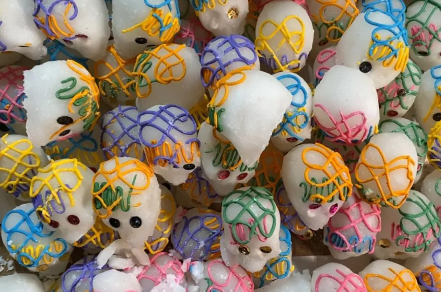 día-de-muertos-2023-México-calaveritas-de-azucar-venta