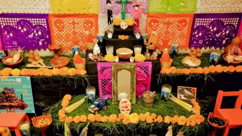 Altar de día de muertos