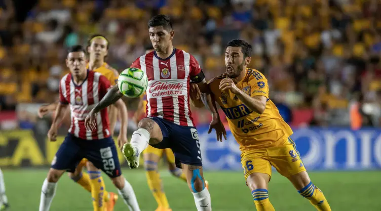 Tigres vs Chivas