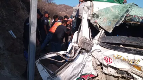Fatal accidente en carretera Oaxaca - Ixtlán