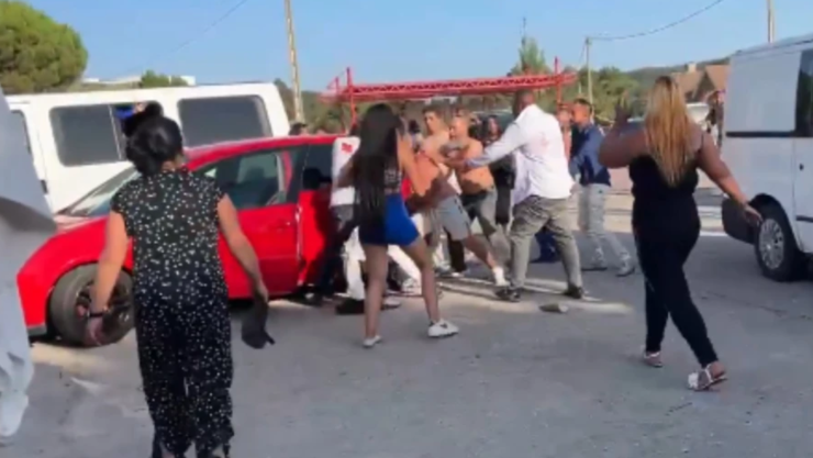 Pelea familiar en restaurante de España.