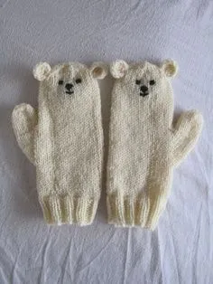 Utiliza los guantes de lana como limpiadores de polvo para tus pantallas