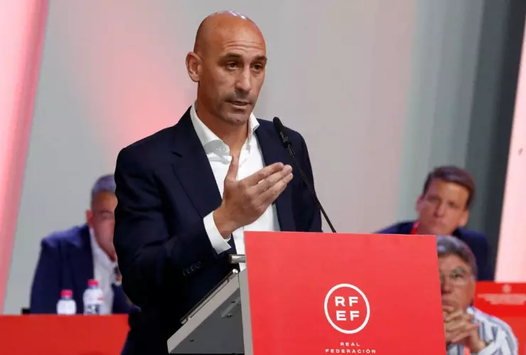 Luis Rubiales se negó a dimitir como presidente de la RFEF tras dar un beso sin consentimiento a Jennifer Hermoso