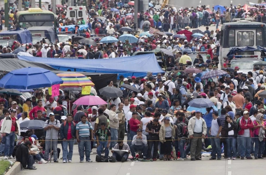 El mando en algunas escuelas de Oaxaca ya fue tomado por padres de familia o por el Sindicato Nacional de Trabajadores de la Educación