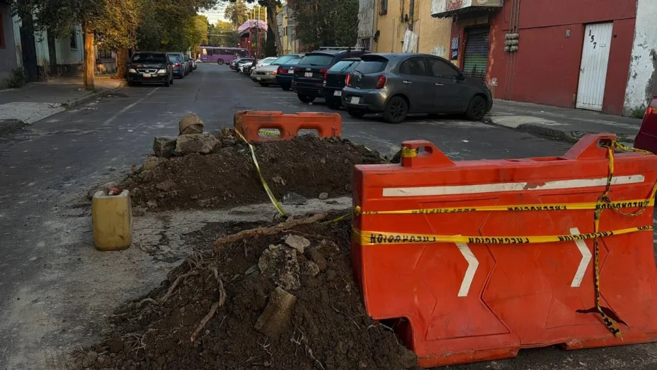 EN VIVO| Calles afectadas en CDMX por accidentes, baches, coladeras abiertas este miércoles