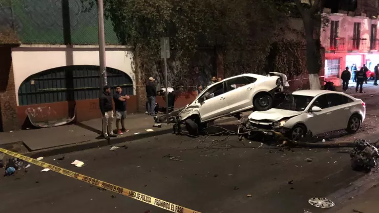 Colisión dos autos un muerto colonia Ángel Zimbrón Azcapotzalco