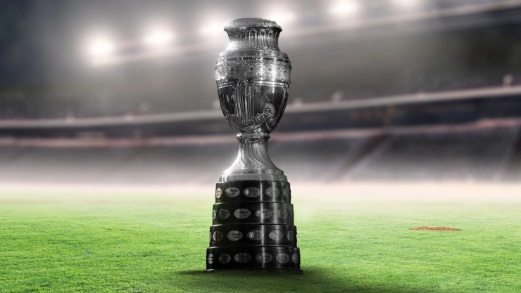 El trofeo de la Copa América 2024 que se pondrá en juego en Estados Unidos desde el 20 de junio