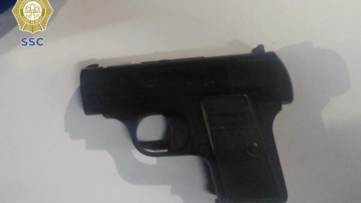 Replica de arma.jpg