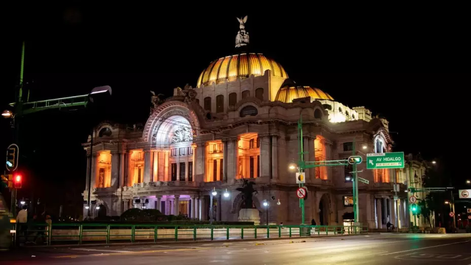 ¿Quieres trabajar en el Palacio de Bellas Artes? Abren vacante de más de 30 mil pesos
