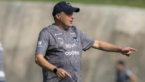 Domènec Torrent busca a un nuevo delantero centro en Rayados