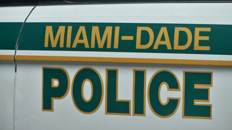 Patrulla de la policía de Miami-Dade