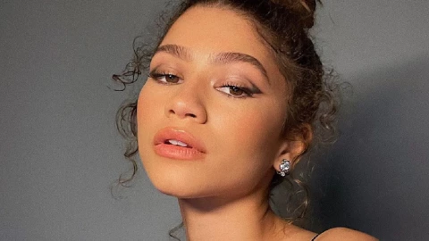ZENDAYA.jpg