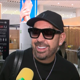 Jorge D’Alessio sufre APARATOSA caída en el escenario