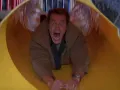 Escena de la película ‘El Regalo Prometido’ (Jingle All The Way) por Azteca 7.