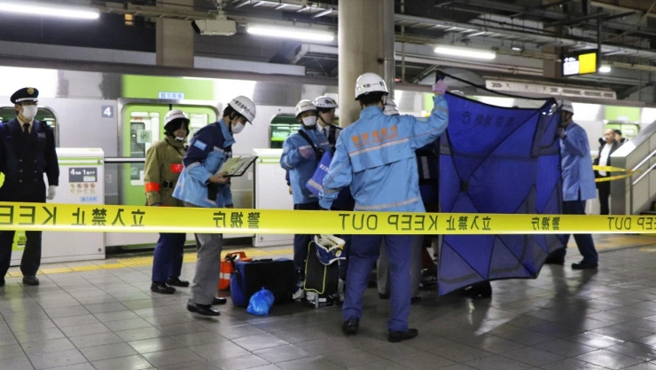 metro-japon-apunalamiento