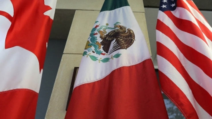 Banderas acuerdo comercial trilateral USMCA